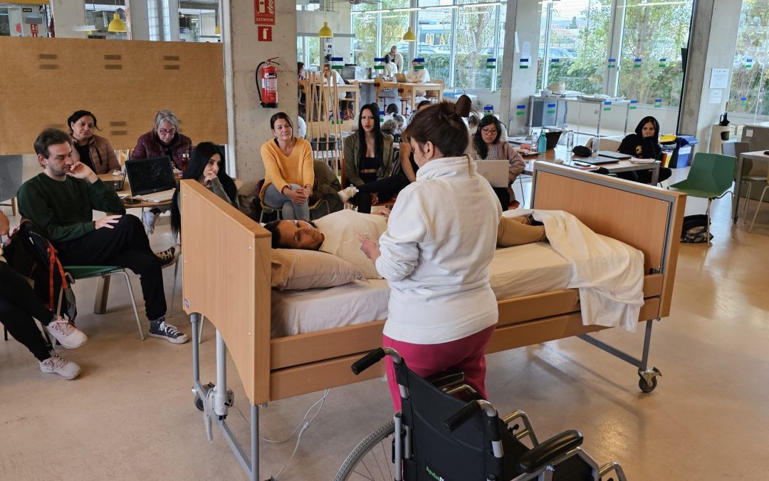 Apúntate a una formación con alta empleabilidad: Atención Sociosanitaria en domicilio