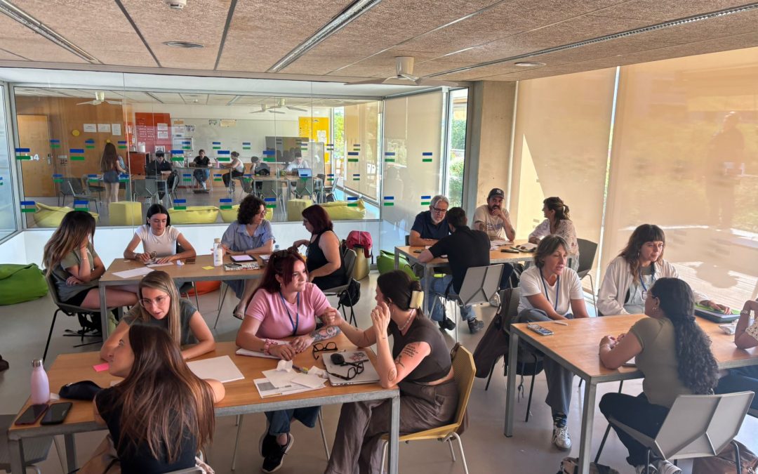 De la experiencia al aula: profesionales que dan el salto a la docencia